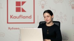 С усмивка Ивана признава, че за няколко месеца вече не се чувства "новото момиче", а равностоен играч в екипа