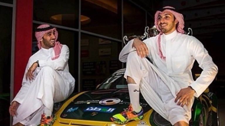 Саудитските младежи много си падат по бързите коли