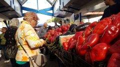 Фандъкова въвежда нови мерки и за пазарите в София