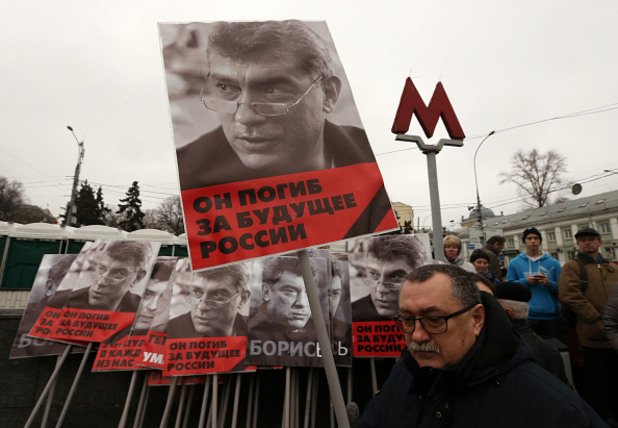 "Той умря за бъдещето на Русия" гласи този плакат