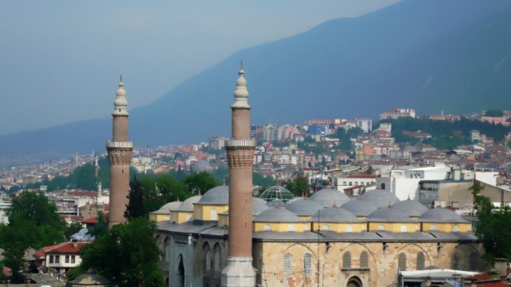 Bursa-Grand-Mosque-Turkey-640x360