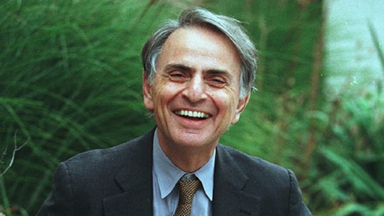 Кой е ученият, изпратил гласа на Валя Балканска на златна плоча