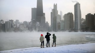 Sub-Zero Temperatures Put Chicago Into Deep Freeze