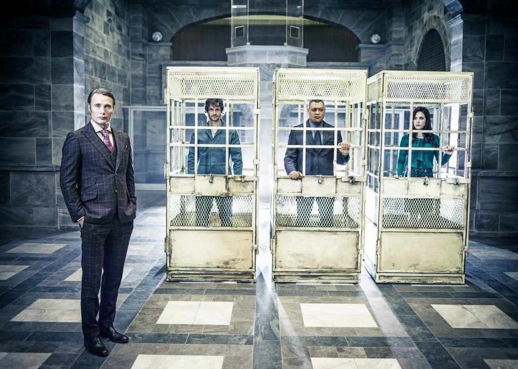 5. „Ханибал“ - рейтинг 8.6 - 
Сериал за серийния убиец и канибал доктор Ханибал Лектър? Звучи като провал. Но това смело и мрачно предаване изглежда лесно си спечели одобрението на публиката и критиците.
Мадс Микелсен играе доктор ханибал Лектър – герой