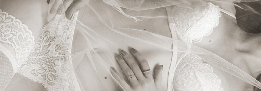tips-for-a-wonderful-wedding-night-L-Rz3coX