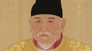 800px-明太祖画像 (1)