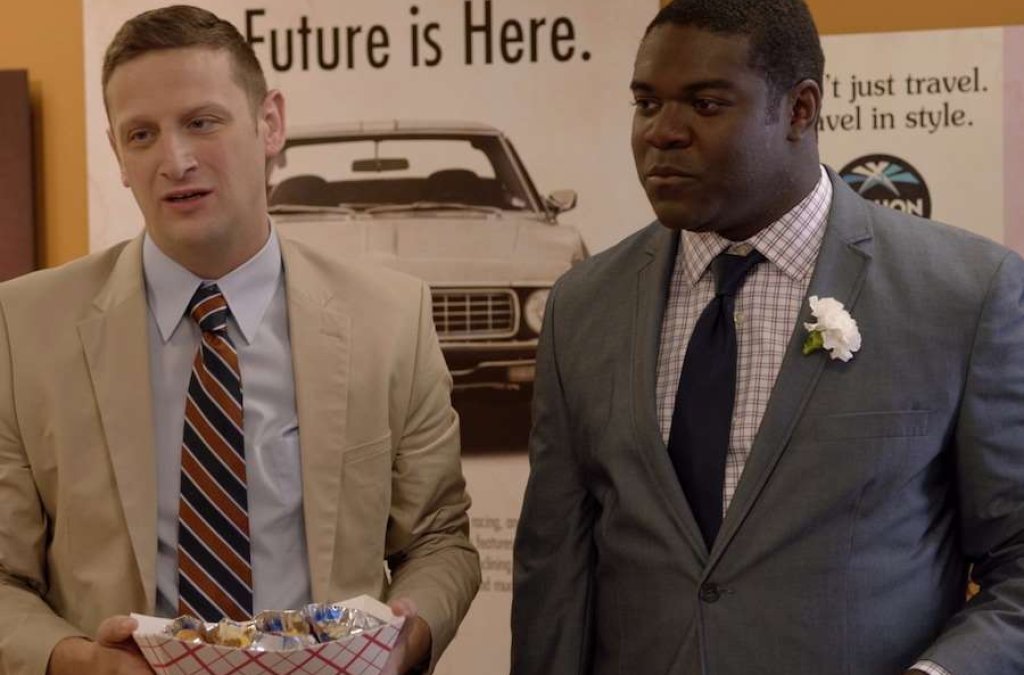 5. “Detroiters” 

Рекламни агенти и най-добри приятели, чиято любов си съперничи само с любовта им към града. 