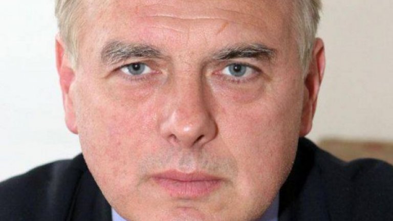 Велизар Енчев твърди, че новата му формация ще има колективно управление
