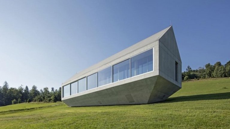 Тази уникална къща на име Konieczny's Ark на Robert Konieczny от KWK Promes се издига в Брена, Полша и се състезава в категорията за къщи