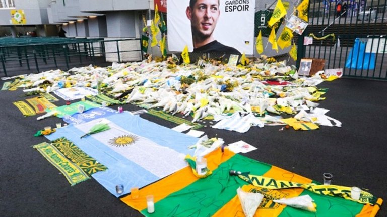 Опитите за изваждането на телата на Сала и пилота продължават