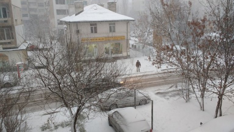 Застудяване и валежи от сняг