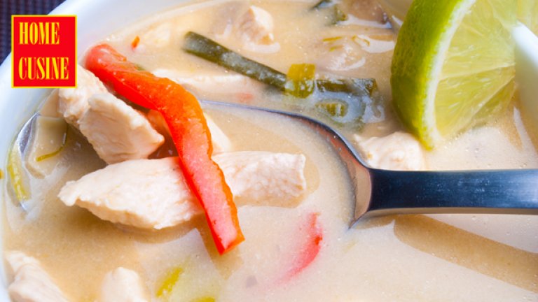 Тайландска супа Том Ка Гай