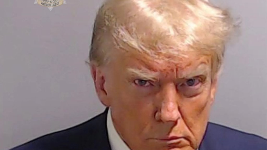 Donald-Trump-Mugshot-Depth-Of-Field-Culture-1621335357