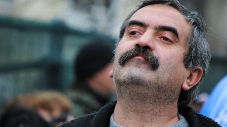 Снимките остават