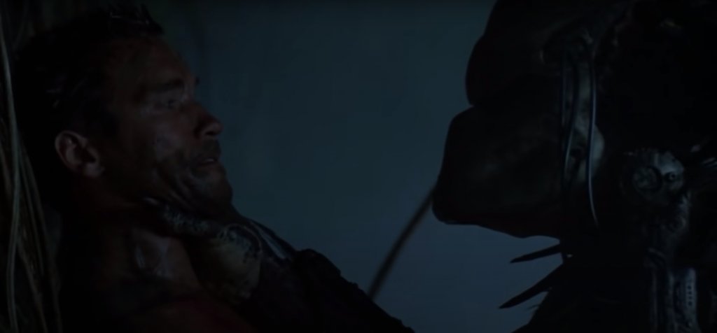 Predator / ”Хищникът”
От днешна гледна точка може би изглежда малко нелепо заради многото клишета и хиперболизирани екшън сцени, запазена марка на Арнолд Шварценегер. Няма как обаче да отречем влиянието, което оказва филма, най-вече заради начинa на съчетаване на класически високотестостеронен екшън с научна фантастика.  
Героят на Шварценегер отвежда екип от напомпани елитни командоси из джунглите на Южна Америка, за да се справят с наркокартел. Там обаче попадат на невидим извънземен убиец, който разбира лова на хора като чист спорт. Кулминацията, естествено, е ултимативният финален двубой между Шварценегер и Хищника, който най-вероятно е единственият път в цялата кариера на австрийската легенда, когато той реално побеждава с ума си, а не с мускулите си.
