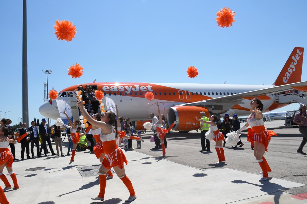 easyJet отпразнува своя първи полет от Варна