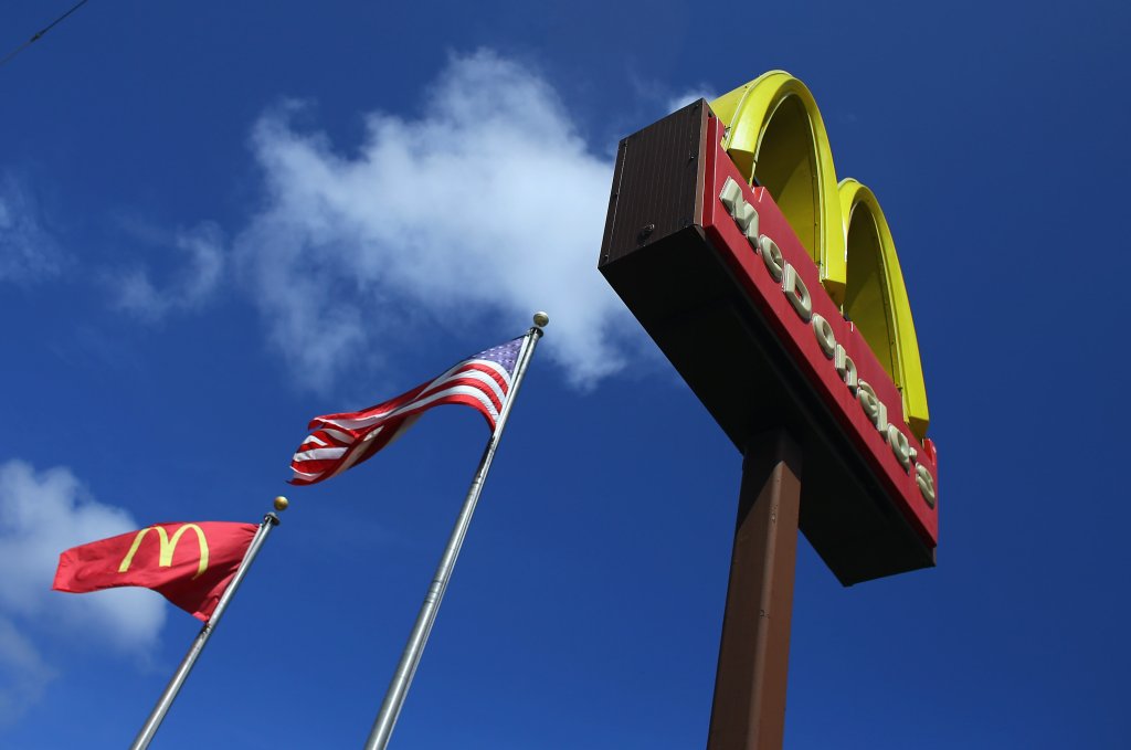 9. McDonald\'s – 39,809 млрд. долара (-6%)