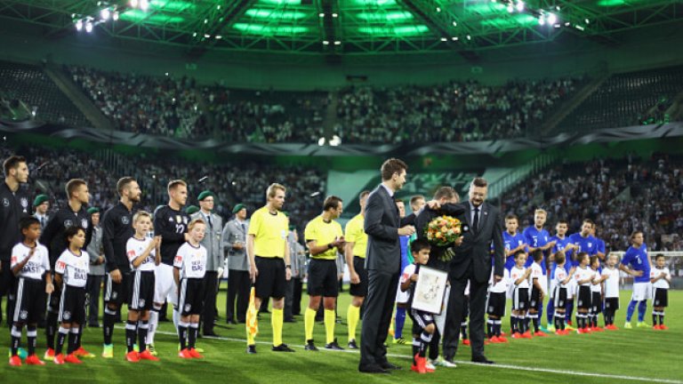 Капитанът бе изпратен от над 30 000 фенове на „Борусия парк” в Мьонхенгладбах