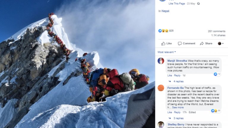 Всяка година стотици души се отправят на изкачване към най-високия връх на света