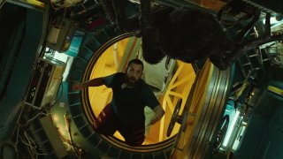 Spaceman: Адам Сандлър полудява в Космоса