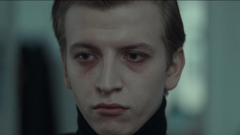 The Hater (2020 г.)
 Филмът проследява историята на Томаш Гемза – амбициозен, но неетичен студент по право, който е изключен от университета за плагиатство. След изключването си той се присъединява към PR агенция, която се оказва фабрика за тролове, специализирана в разпространение на фалшиви новини и онлайн омраза. Томаш бързо се издига в йерархията, използвайки новопридобитите си умения, за да манипулира общественото мнение и да преследва лични цели.