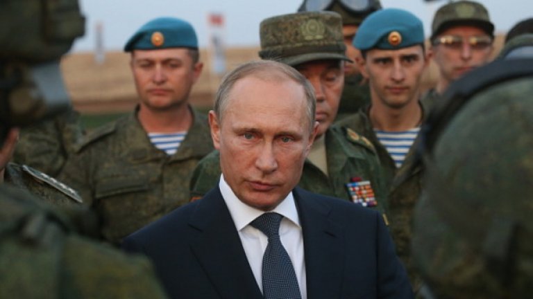 Защо Владимир Путин реши да изнудва САЩ месец преди президентските избори