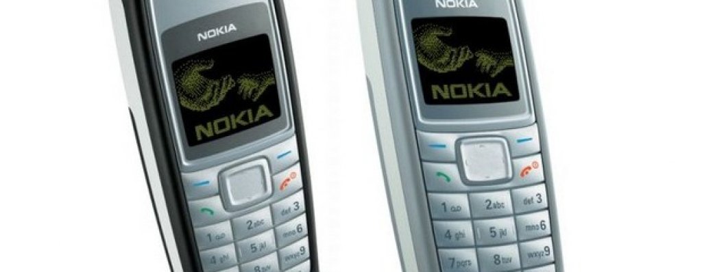 2. Nokia 1110
Един от най-евтините телефони на Nokia е известен с инвертирания си екран, който позволява писането с бели букви на черен фон. 1110 беше показан за пръв път през 2005 г. и оттогава успя да осъществи повече от 250 млн. продажби.