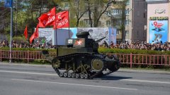 МС-1, който видяхме на военния парад в Москва, е съвсем истински танк и е ценна историческа реликва
