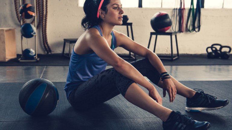 Жонел Филиньо
24-годишната канадка има 71 мача за страната си, а през 2011 дебютира за Канада на предишното световно първенство. Феновете й чакат с нетърпение поредната порция снимки от всяка нейна тренировка. Все пак формата трябва да се поддържа.