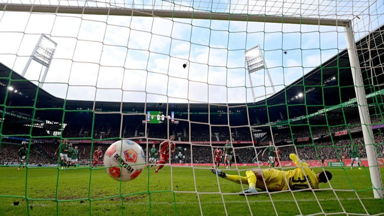 Байерн вкара три на Вердер и отново дръпна пред Борусия