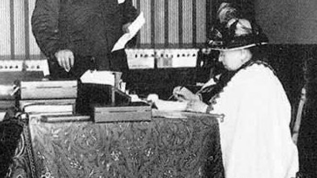 Queen_Victoria_and_Abdul_Karim