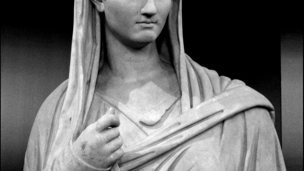 Vibia_Sabina_(Villa_Adriana)_01