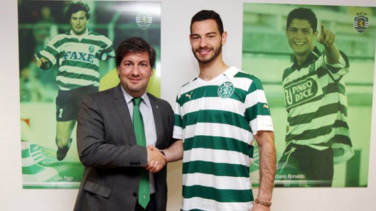 Симеон Славчев – 2,4 милиона евро
Току що навършил 17 години, през 2010 г. младият халф получава шанс да играе в първия отбор на Литекс. Окончателно се налага като титуляр в състава от младоци, воден от Христо Стоичков. Избран за най-прогресиращ млад футболист на България за 2013 г., само пет месеца след това е закупен от Спортинг (Лисабон). Според португалската преса, за този трансфер са платени 2,4 милиона евро. Славчев обаче не успя да се наложи и бе отдаван под наем последователно в Болтън, Апоел Лимасол и Легия Гданск. Това лято се говори за негов трансфер в ЦСКА-София, но халфът все още е в Спортинг.