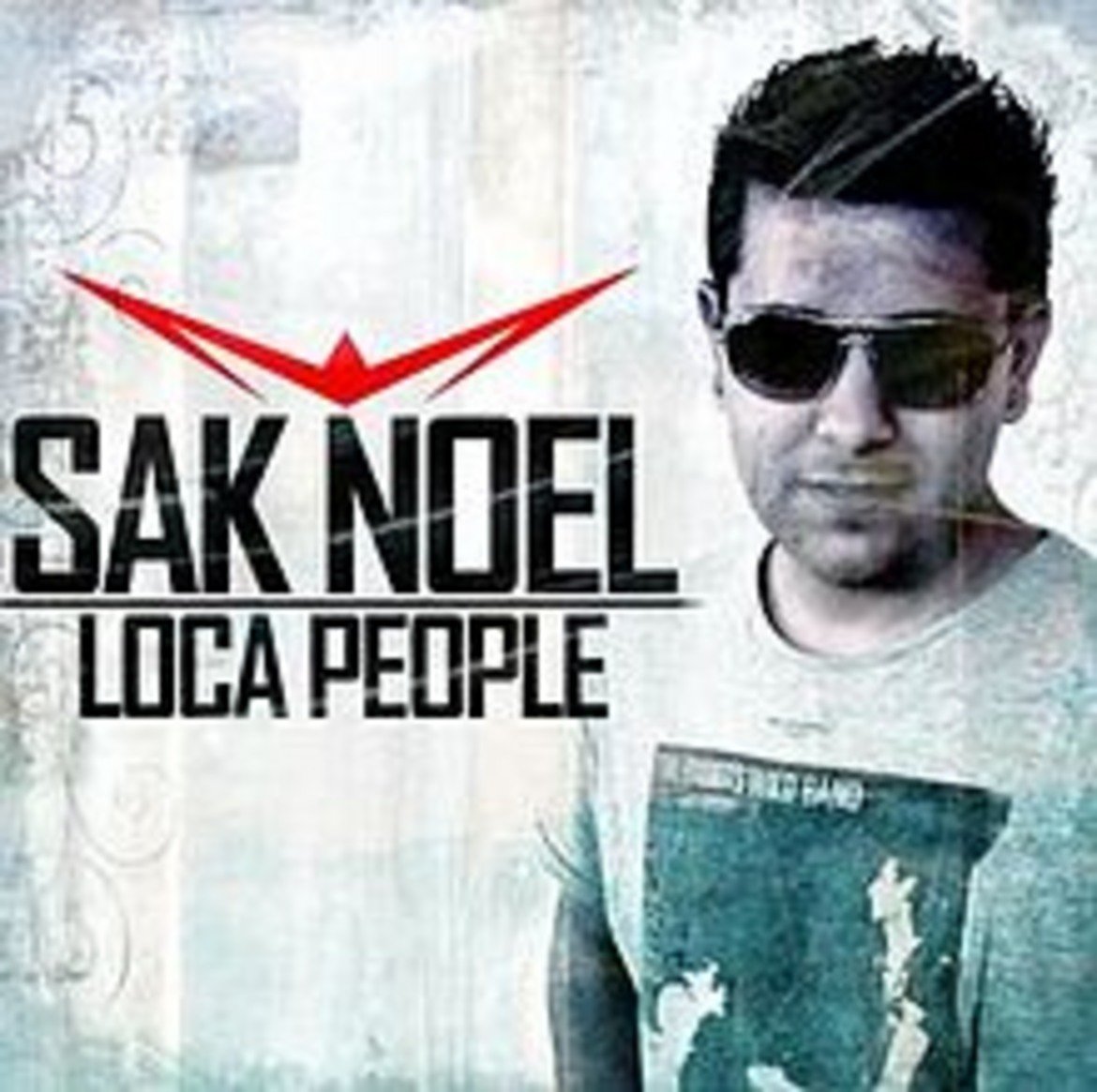 От Испания идва още един досаден летен хит – DJ Sak Noel и “Loca People”. Песента почти няма текст и през всичките 2:50 минути се повтаря едно и също, докато не го запомните наизуст със съответстващия му бийт.