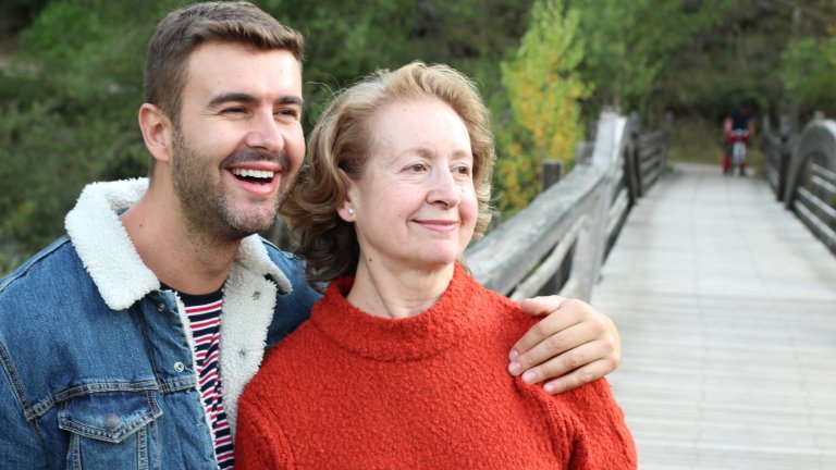 Нормално е да има стигма върху връзките с голяма възрастова разлика