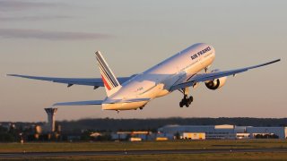Air_France_Plane_1