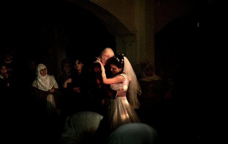 Сватбата на палестинци насред военния конфликт в Ивицата Газа.