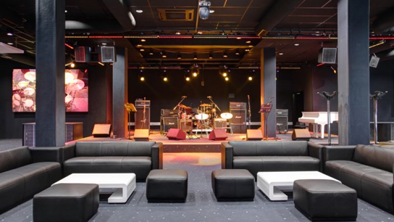 При желание за частно партит също се предвиждат може да се наеме част от пространството или целия клуб. Сумата за наем зависи от мащаба и изискванията на конкретното мероприятие