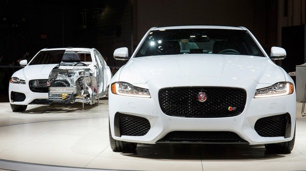 Британски стил в Ню Йорк
Световният дебют на Jaguar XF е голяма новина не само за британците, а местните медии определиха седана като най-важната европейска премиера. А това винаги има значение за продажбите.