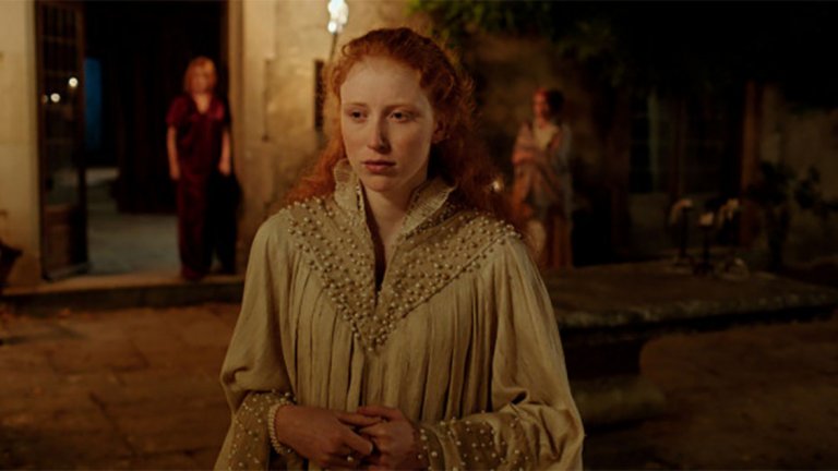 Кино-литературен фестивал Cinelibri 2019 - "Петото измерение" 
Тази есен кино-литературният фестивал CineLibri ще се проведе от 5 до 20 октомври и ще предложи редица интересни заглавия от цял свят. През 2019 г. слоганът на феста е "Петото измерение", определяйки го като измерението на духовността. 
Фестивалът започва с новия филм на Роман Полански – "Офицер и шпионин", а сред другите продукции, които нямаме търпение да видим, са "Заличено момче" с Никол Кидман и Ръсел Кроу, "Тази, която не съм" с Жулиет Бинош, "Чернобилска молитва" по едноименната книга на Светлана Алексиевич, "Загадката Анри Пик" и много други. 
На снимката е кадър от "Португалката" на Рита Азеведо Гомес, като филмът ще бъде представен пред българската публика от самата Гомес в рамките на специална португалска гала вечер. Начело на журито на фестивала пък е легендата Кристоф Ламбер.