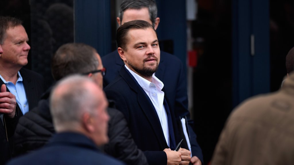 Leonardo Di Caprio Has Lunch At The Social Bite Cafe
