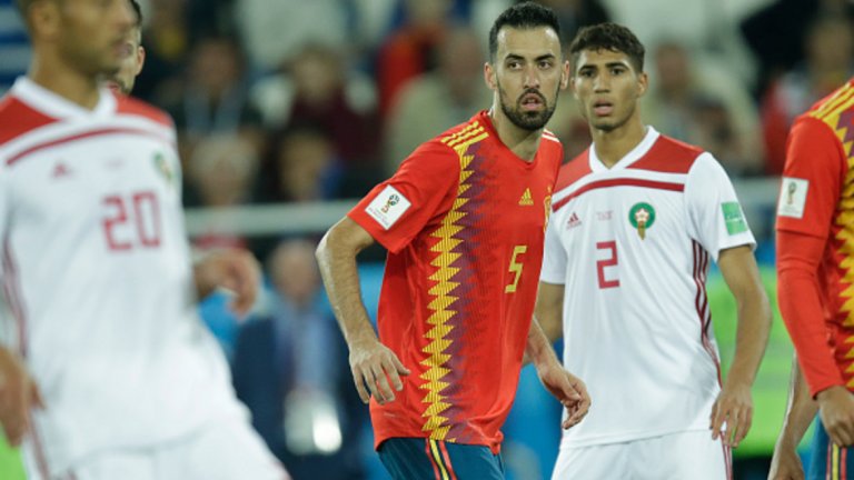 В Испания Бускетс също постепенно ще губи мястото си. В последната евроквалификация срещу Швеция той остана неизползвана резерва