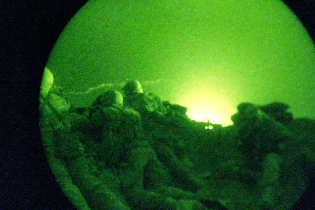 020110-M-1586C-006_Fire_Fight_Kandahar