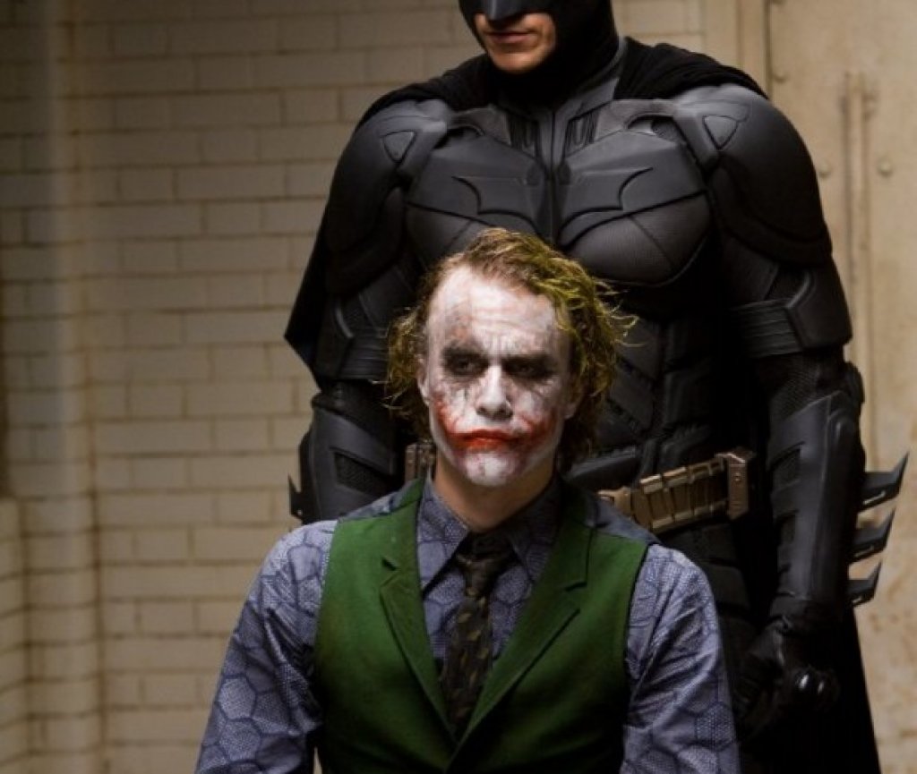 The Dark Knight / "Черният рицар"
По време на прожекция на "Черният рицар" на 20 юли 2012 г. Джеймс Холмс се изправя от първите редове на киносалона в едно от предградията на Денвър с думите "Аз съм Жокерът". След това открива огън, убивайки 12 души и ранявайки още 58. Осъден е на доживотна присъда. Не е осъден на смърт заради психическите си заболявания, които реално са го накарали да извърши убийствата.