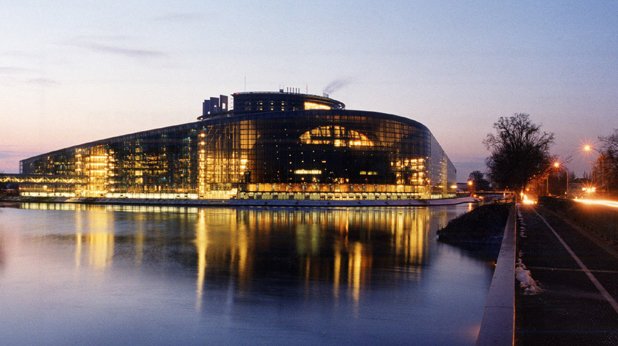 Европейският парламент предлага различни възможности за стажове и учебни посещения