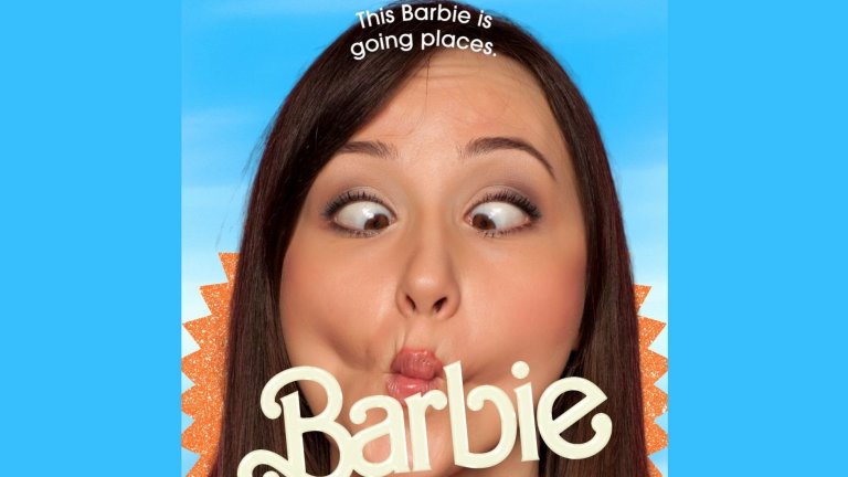 Новата вайръл мания: Да си сложиш лицето на плакат на "Барби"