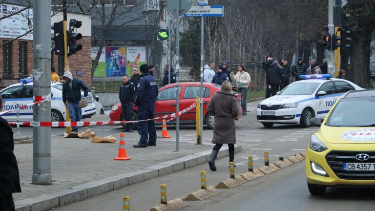 Жена с "тежка психическа диагноза" нападна с нож хора в София