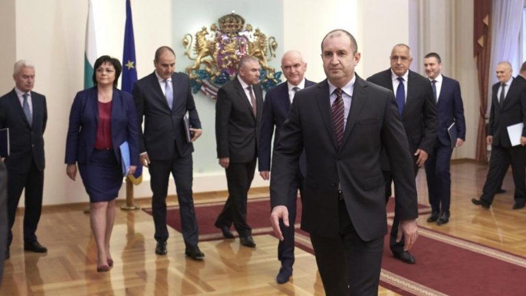 Участниците в Консултативния съвет за национална сигурност при президента решиха, че е нужна спешна модернизация на армията. Това е първото заседание на съвета, свикано от президента Радев.