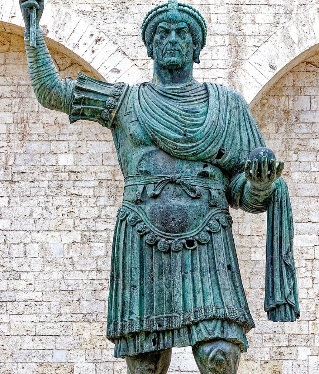 Sagenumwoben _-_Der_Koloss_von_Barletta._03