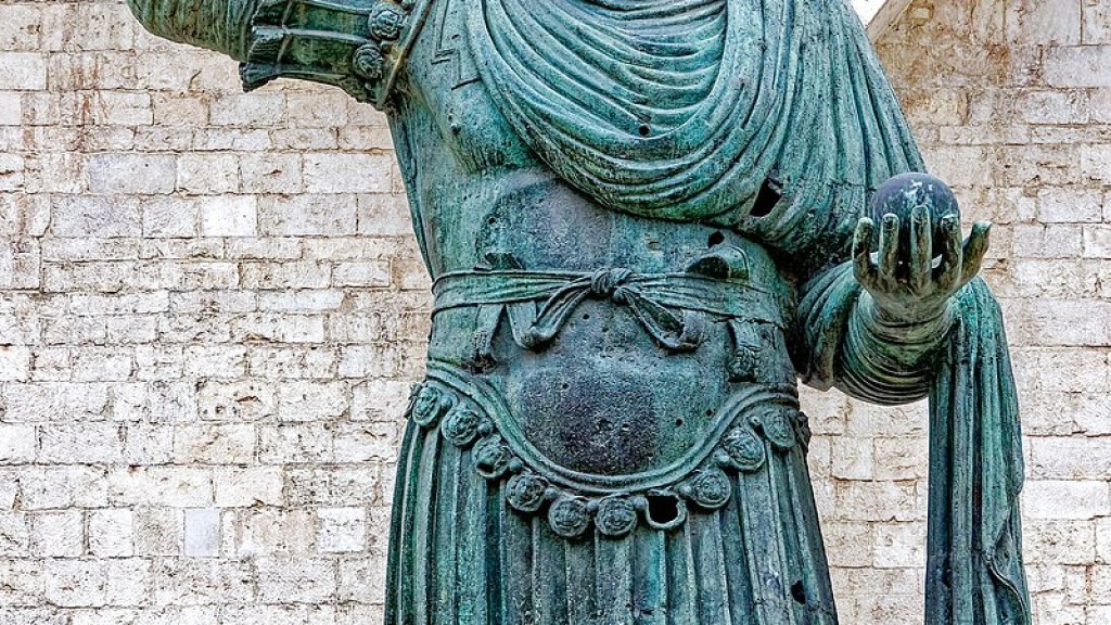 Sagenumwoben _-_Der_Koloss_von_Barletta._03